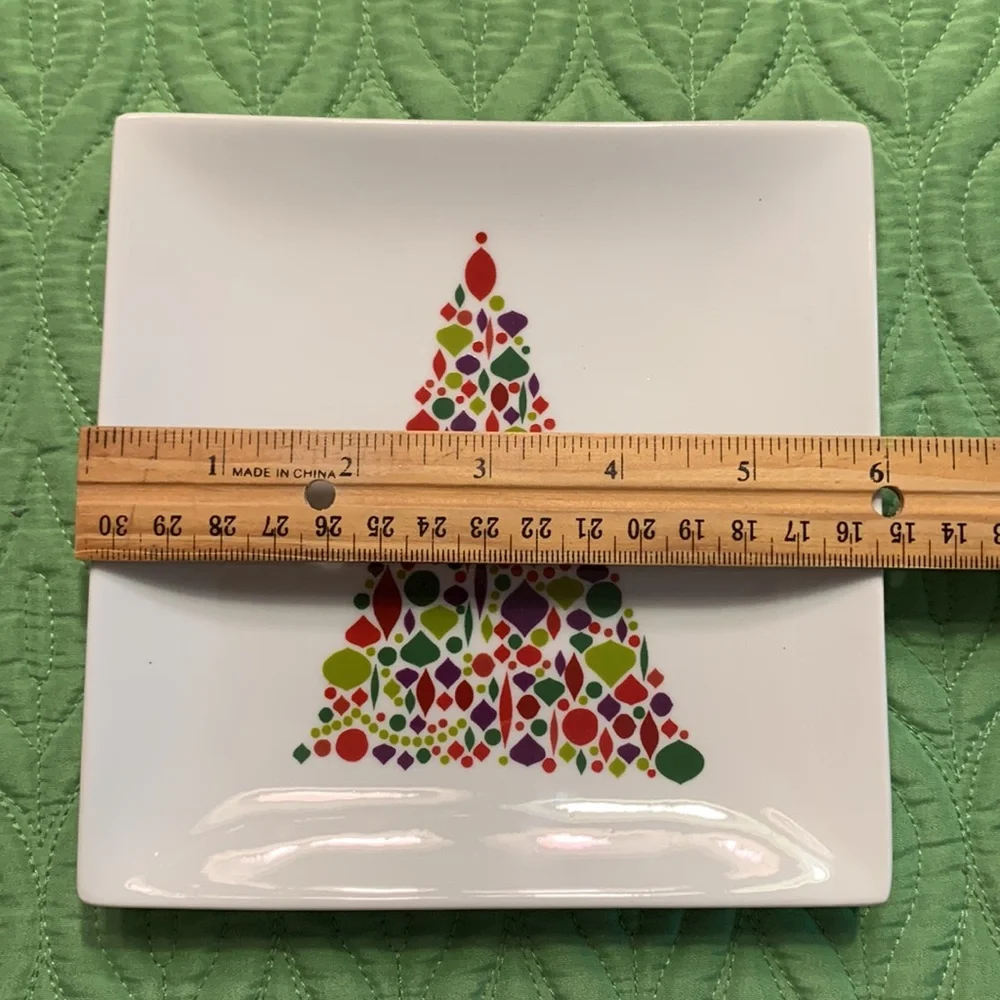 Like new! Crate & Barrel Christmas tree dish